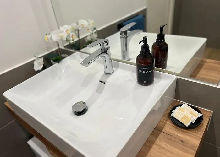 Attico Con Terrazza Panoramica E Box Privato Vicino Ponte Milvio