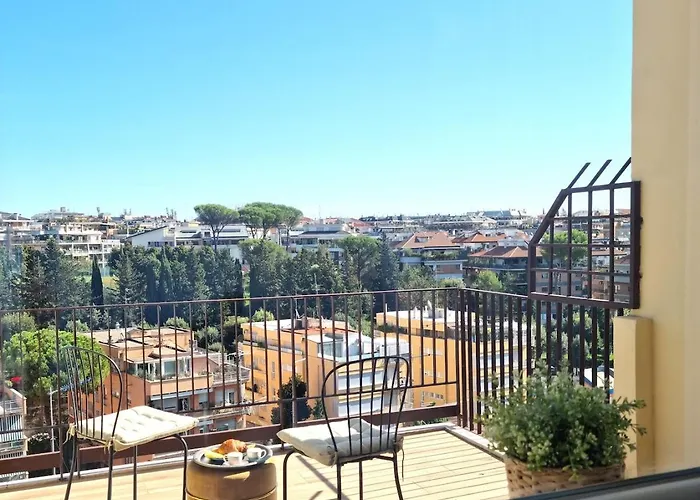 Attico Con Terrazza Panoramica E Box Privato Vicino Ponte Milvio Apartamento *